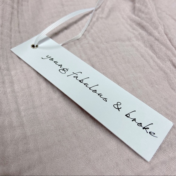 Young, Fabulous & Broke Short Sleeve Top, V-neck gauze flowy blouse, Medium - Picture 6 of 9